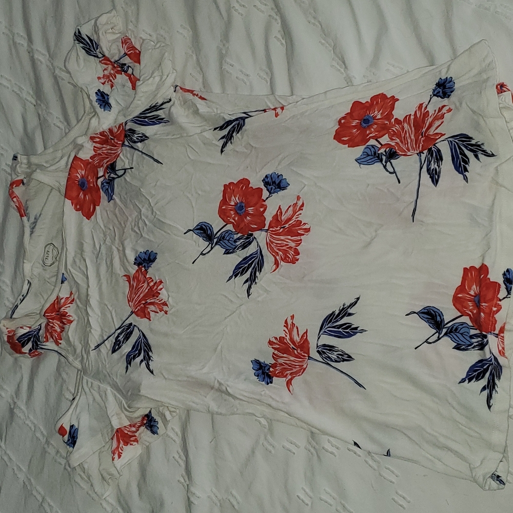 Maurices tshirt